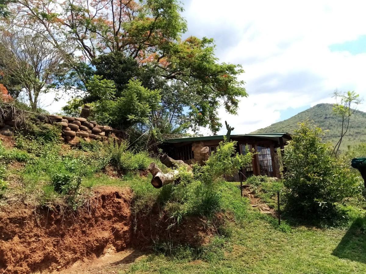 Bushwhacked Barberton Hotel Exterior photo